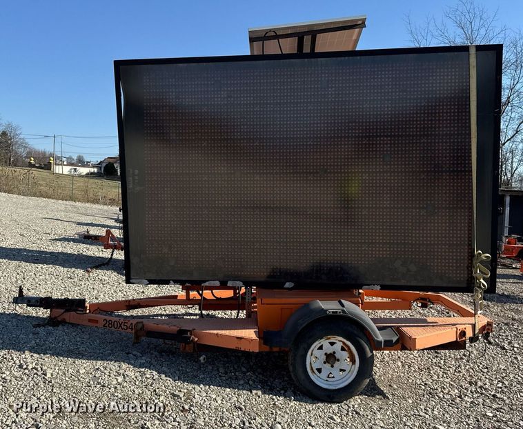 image for item EC4102 2012 Ver-Mac PCMS 1500 message board trailer