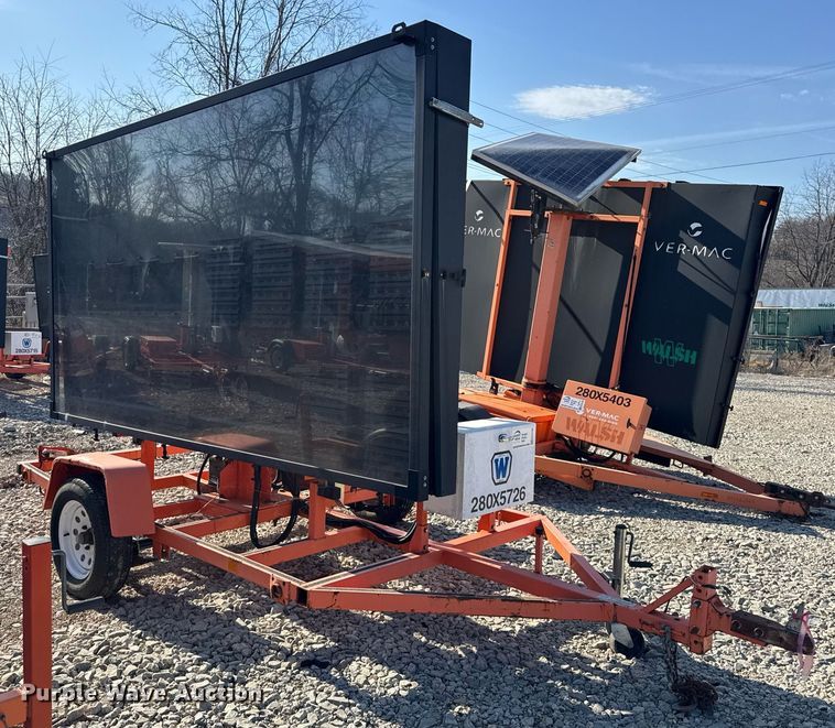 image for item EC4104 2014 Wanco WTLMB message board trailer