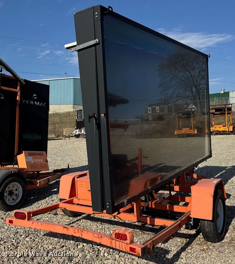 image for item EC4104 2014 Wanco WTLMB message board trailer
