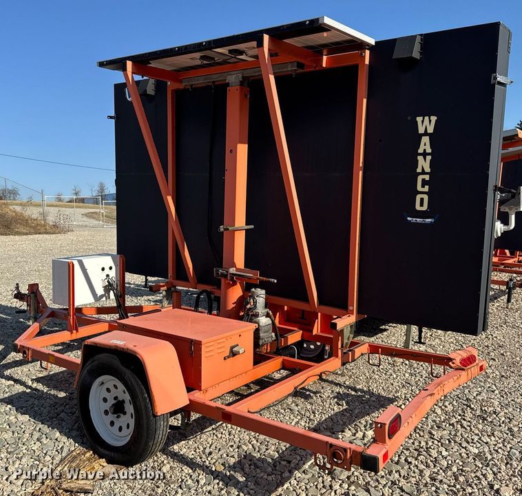 image for item EC4104 2014 Wanco WTLMB message board trailer