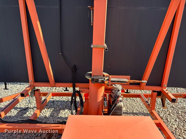 image for item EC4104 2014 Wanco WTLMB message board trailer