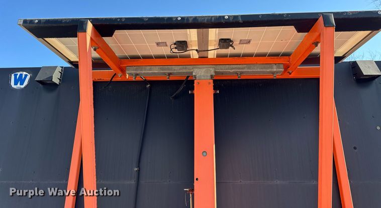 image for item EC4104 2014 Wanco WTLMB message board trailer