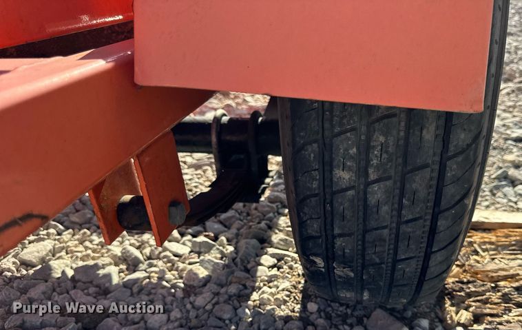 image for item EC4104 2014 Wanco WTLMB message board trailer