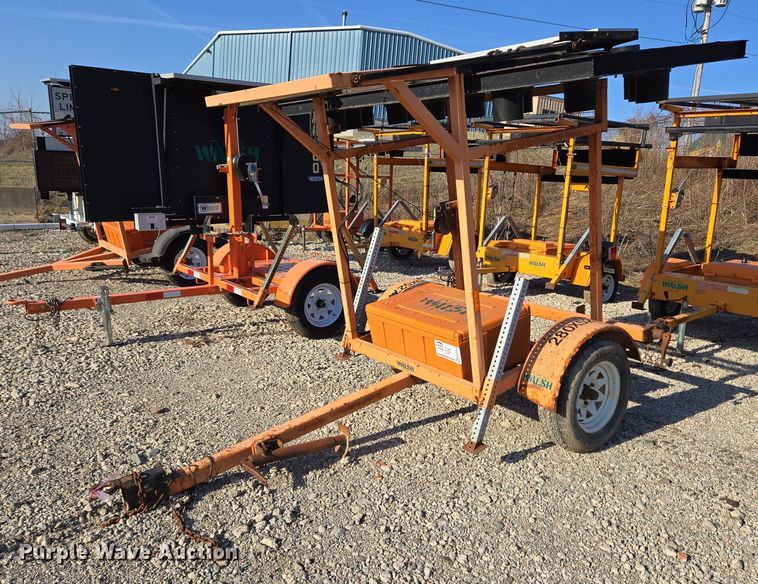 image for item EC4105 2007 Ver-Mac arrow board trailer