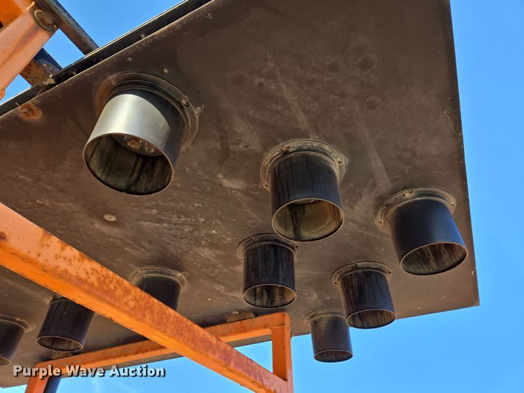 image for item EC4105 2007 Ver-Mac arrow board trailer