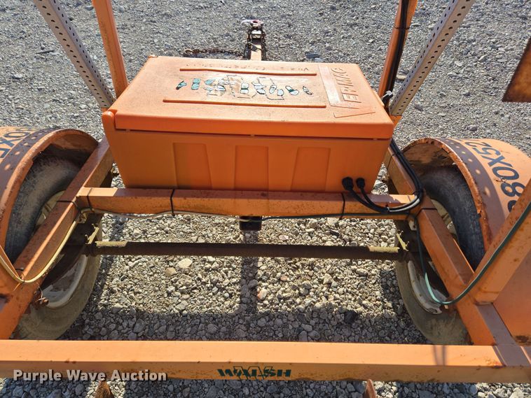 image for item EC4105 2007 Ver-Mac arrow board trailer