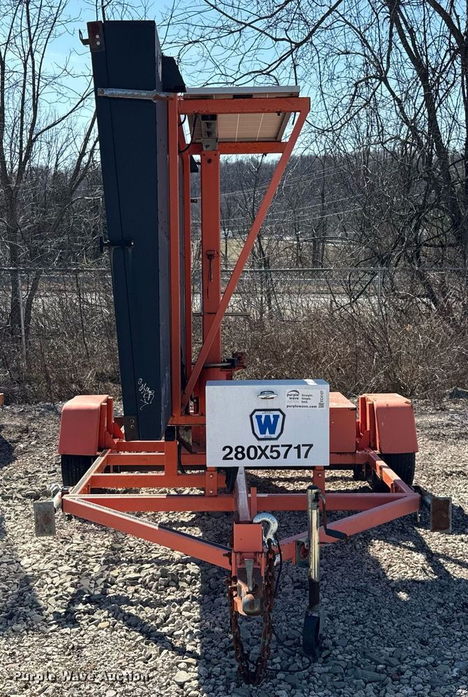 image for item EC4107 2012 Wanco WTLMB message board trailer