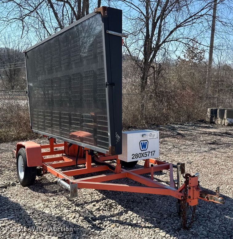 image for item EC4107 2012 Wanco WTLMB message board trailer