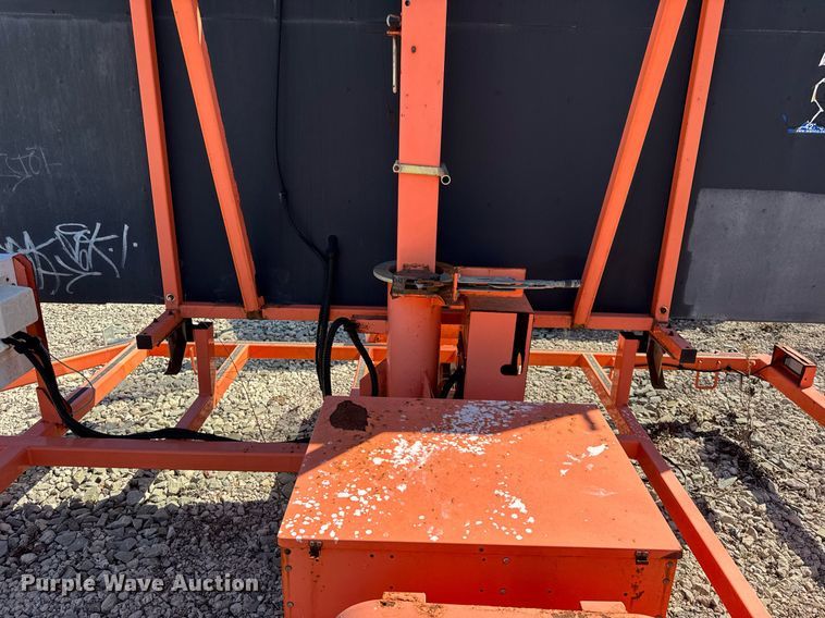 image for item EC4107 2012 Wanco WTLMB message board trailer