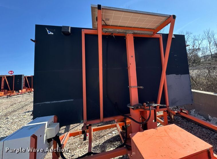 image for item EC4108 2012 Wanco WTLMB message board trailer