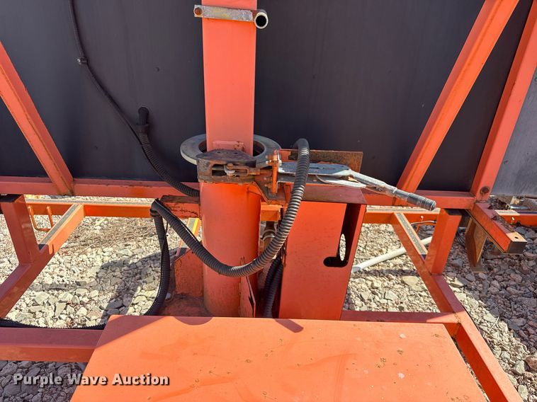 image for item EC4108 2012 Wanco WTLMB message board trailer