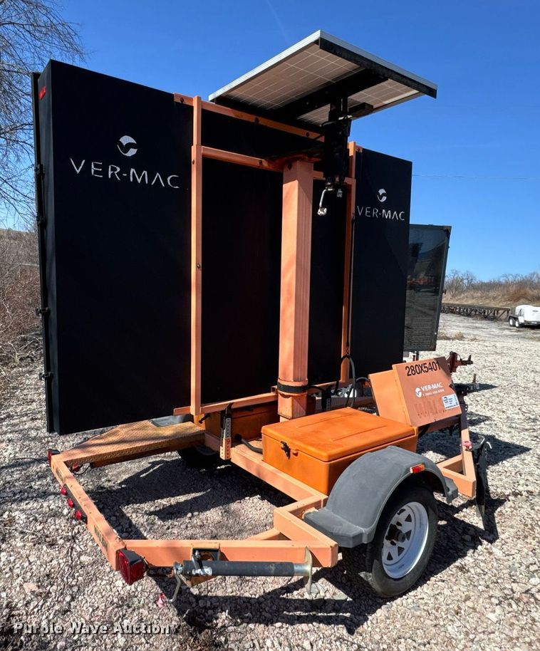 image for item EC4109 2012 Ver-Mac PCMS 1500 message board trailer