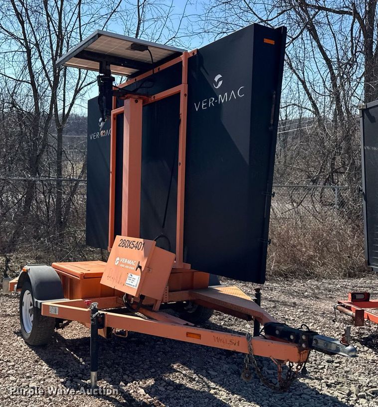 image for item EC4109 2012 Ver-Mac PCMS 1500 message board trailer