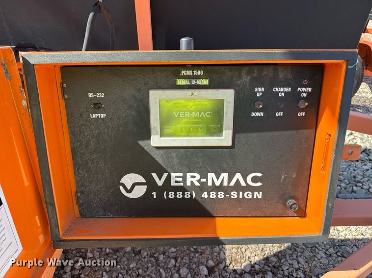 image for item EC4109 2012 Ver-Mac PCMS 1500 message board trailer