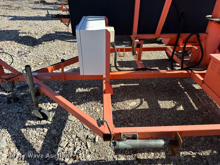 image for item EC4110 2012 Wanco WTLMB message board trailer