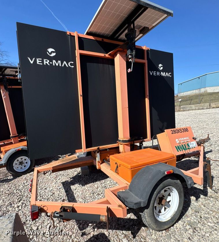 image for item EC4111 2012 Ver-Mac PCMS 1500 message board trailer