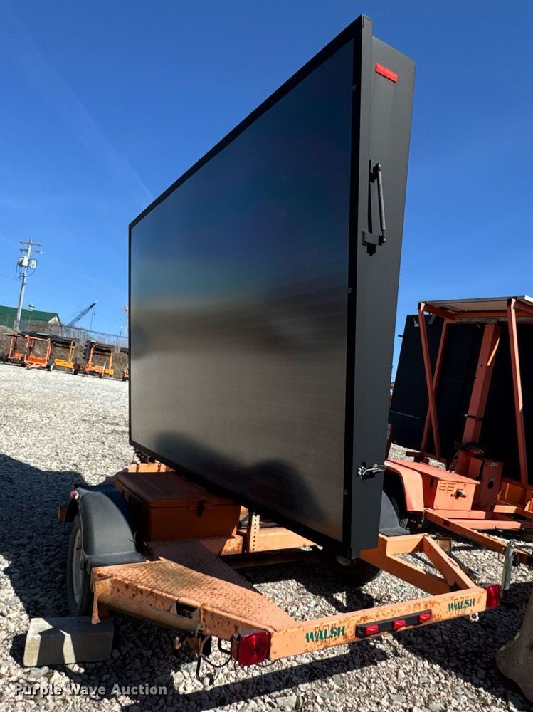 image for item EC4111 2012 Ver-Mac PCMS 1500 message board trailer