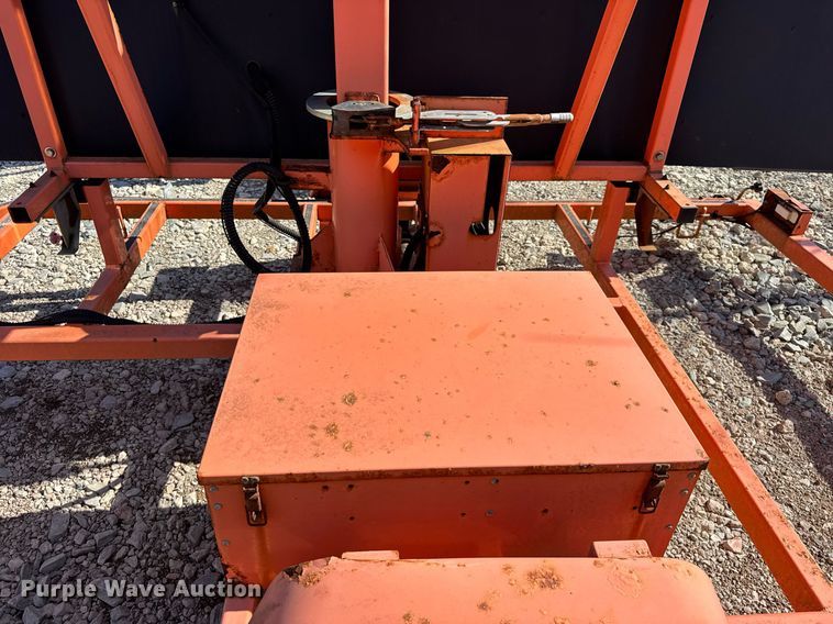 image for item EC4112 2012 Wanco WTLMB message board trailer