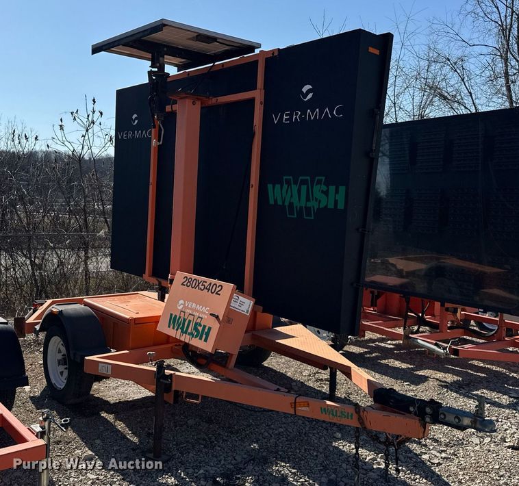 image for item EC4113 2012 Ver-Mac PCMS 1500 message board trailer