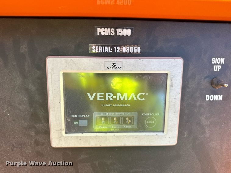 image for item EC4113 2012 Ver-Mac PCMS 1500 message board trailer