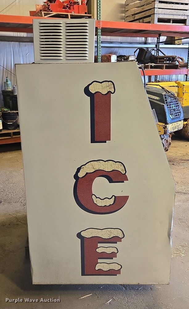 image for item EC4120 Ice chest