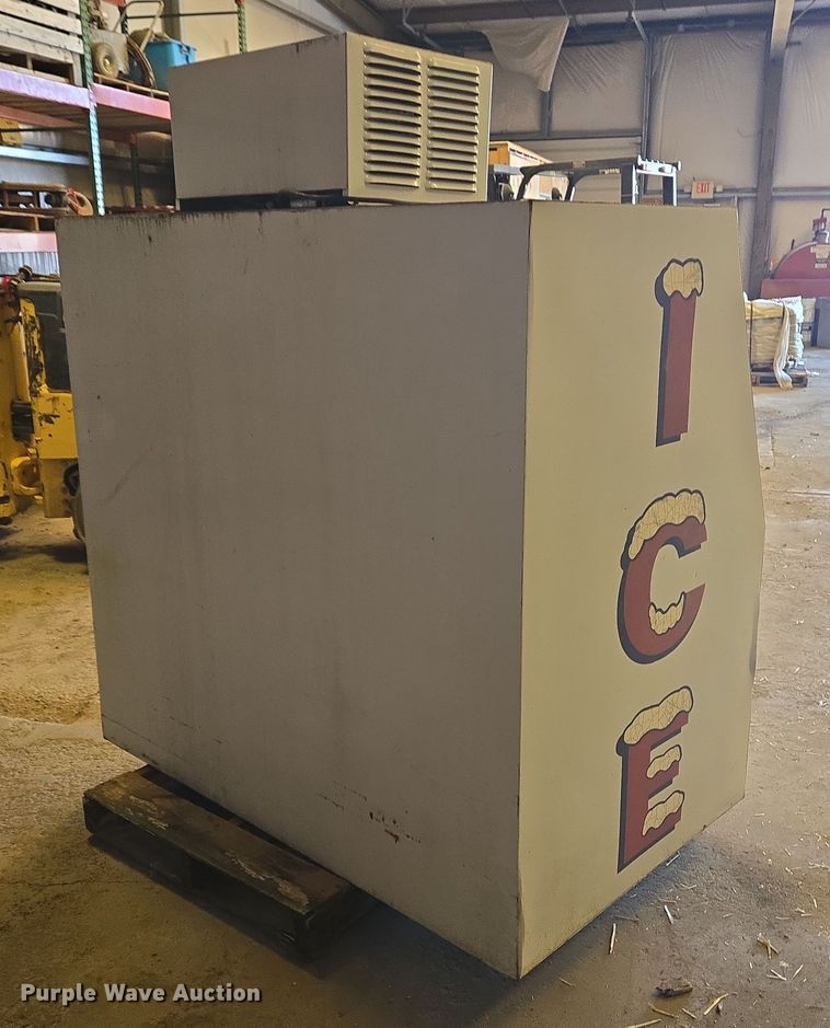image for item EC4120 Ice chest