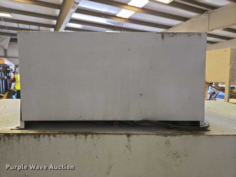 image for item EC4120 Ice chest