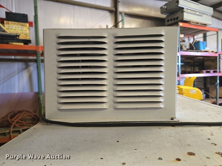 image for item EC4120 Ice chest