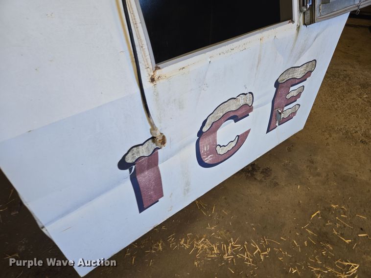 image for item EC4120 Ice chest