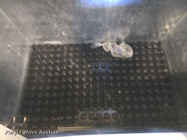 image for item EC4120 Ice chest