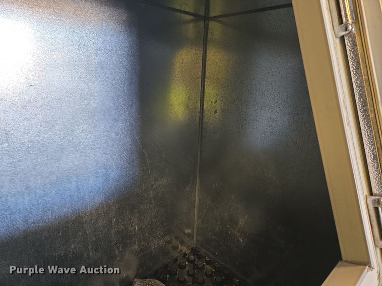 image for item EC4120 Ice chest