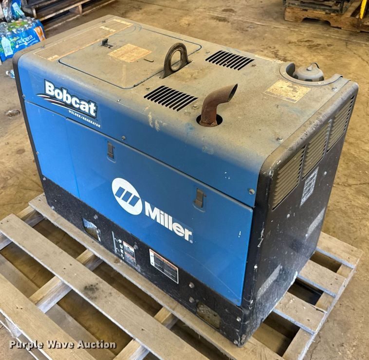 image for item EC4122 Miller Bobcat 250 welder/generator