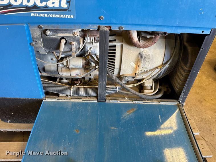 image for item EC4122 Miller Bobcat 250 welder/generator