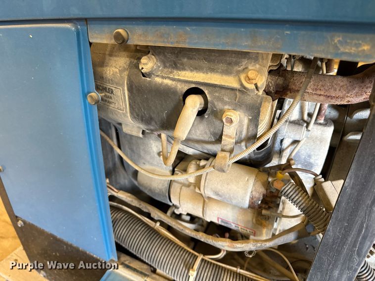 image for item EC4122 Miller Bobcat 250 welder/generator