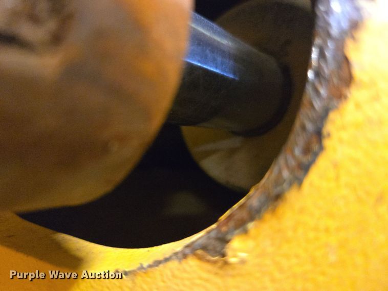 image for item EC4124 2017 Bomag BMP 8500 trench compactor