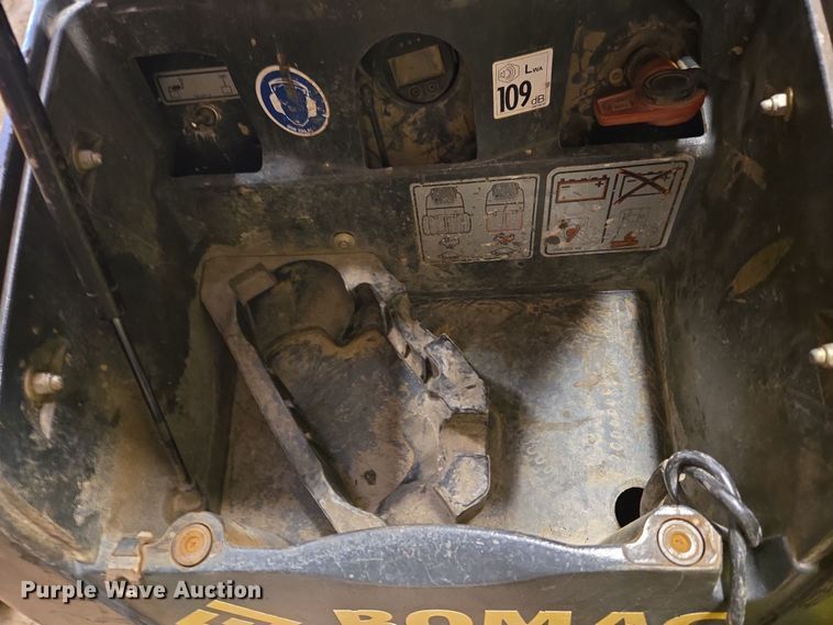 image for item EC4124 2017 Bomag BMP 8500 trench compactor