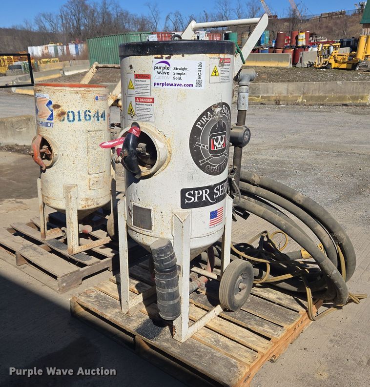 image for item EC4126 (2) sand blaster