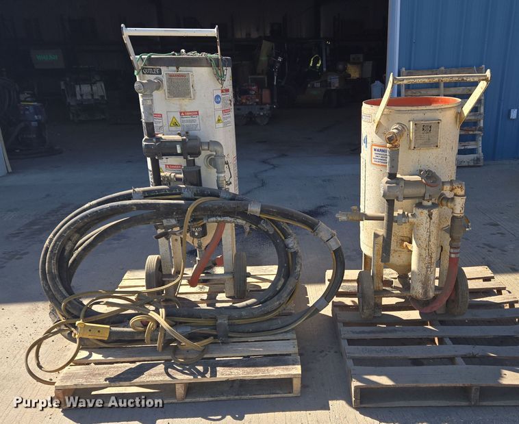 image for item EC4126 (2) sand blaster