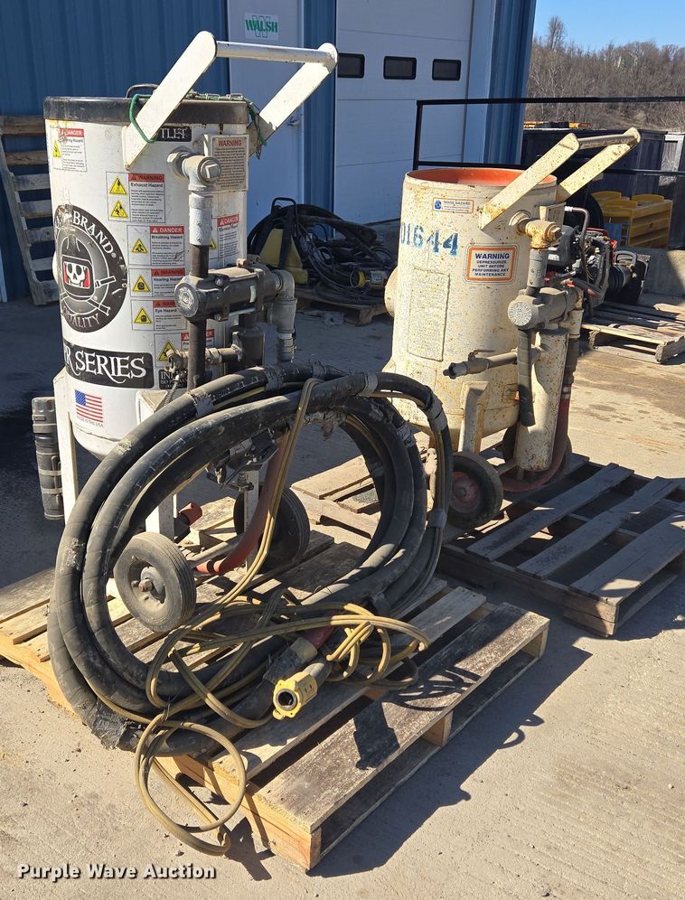 image for item EC4126 (2) sand blaster