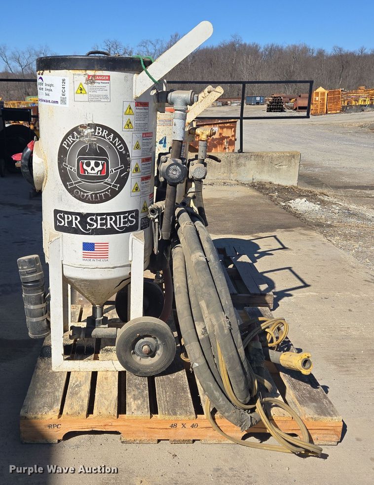 image for item EC4126 (2) sand blaster