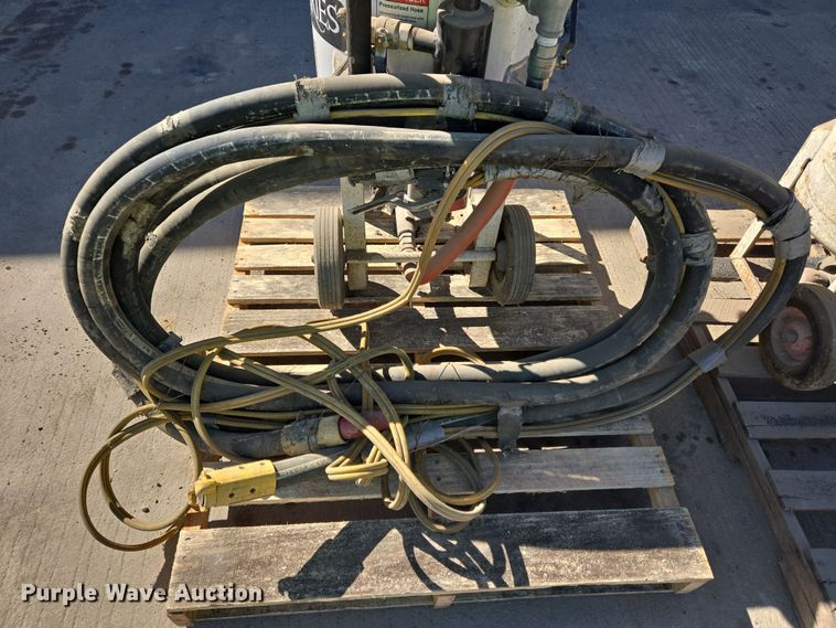 image for item EC4126 (2) sand blaster