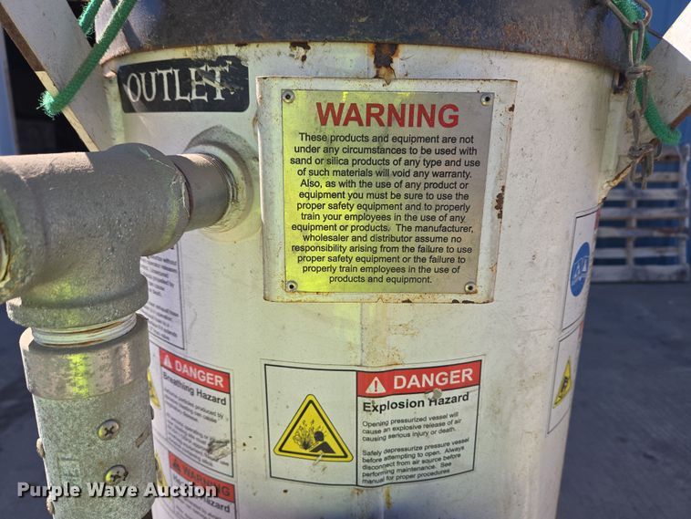 image for item EC4126 (2) sand blaster