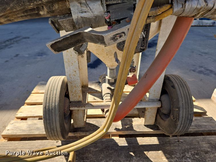 image for item EC4126 (2) sand blaster
