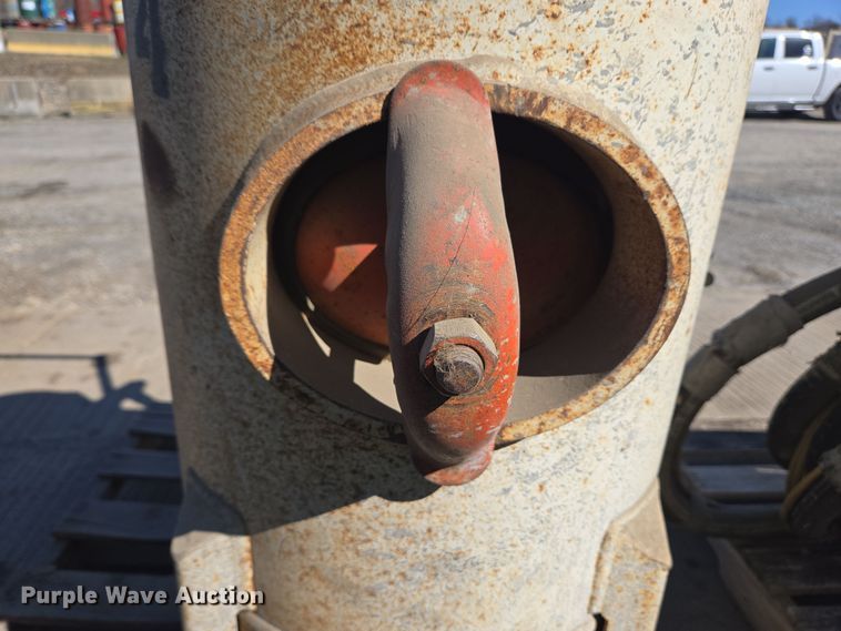 image for item EC4126 (2) sand blaster