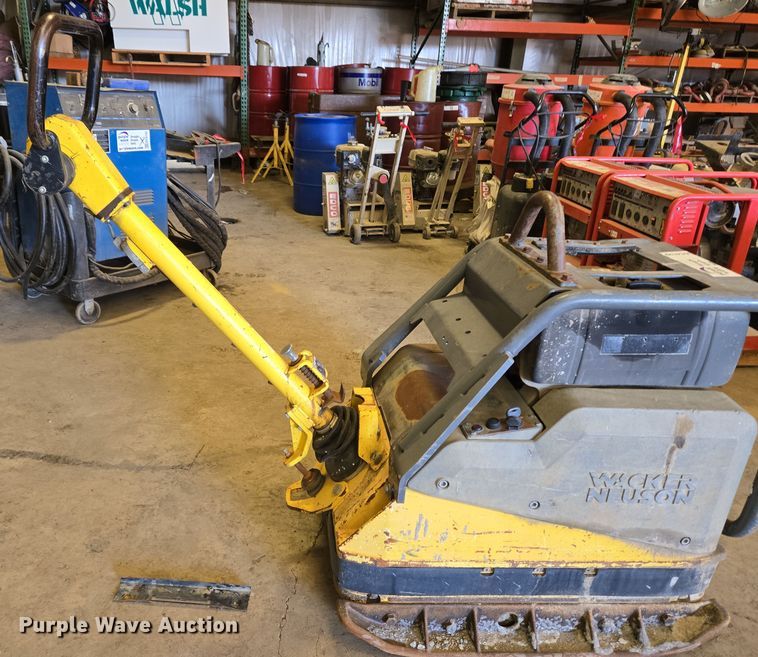 image for item EC4129 Wacker Neuson plate compactor