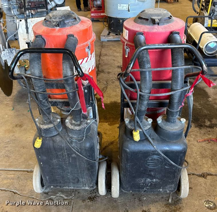 image for item EC4136 (2) dust extractors