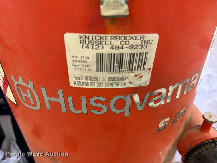 image for item EC4136 (2) dust extractors