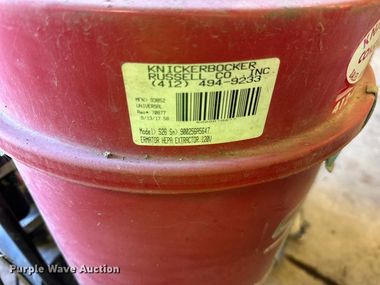 image for item EC4136 (2) dust extractors