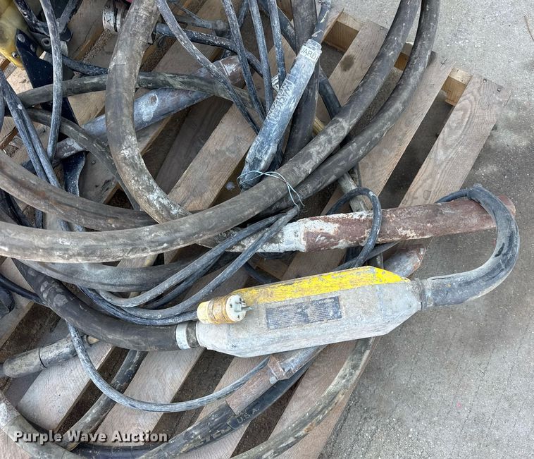 image for item EC4140 Oztec BP50A concrete vibrator