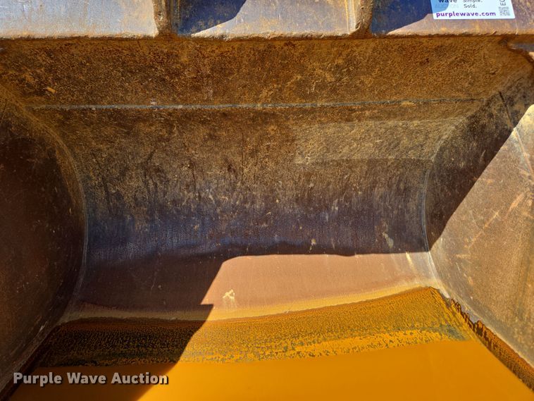 image for item EC4147 67